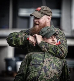 Varusteleka Jääkäripuukko 140 harjoitusveitsi