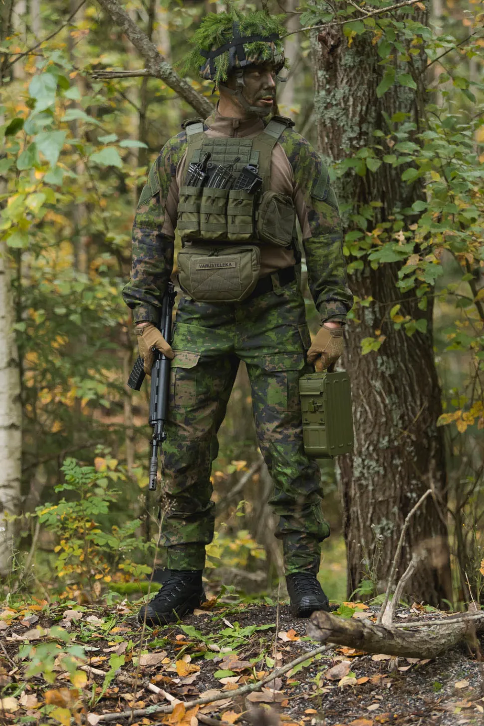 Varusteleka PC18 3xRK etupaneeli