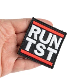 Varusteleka RUN TST moraalimerkki