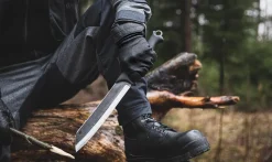 Varusteleka Skrama 240, hiiliteräs